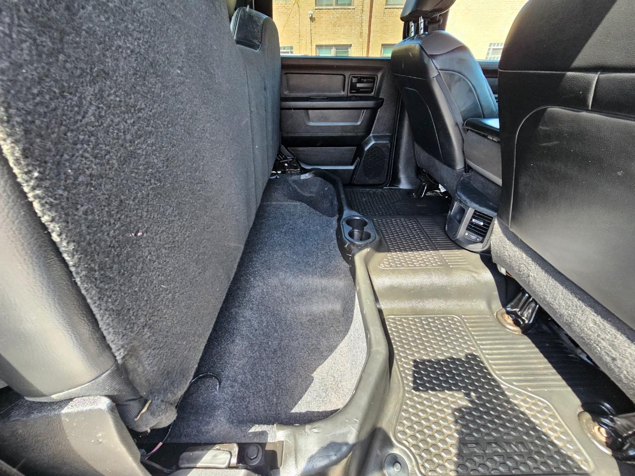 RAM 2500 Tradesman 4x4 Crew Cab 8' Box 2024
