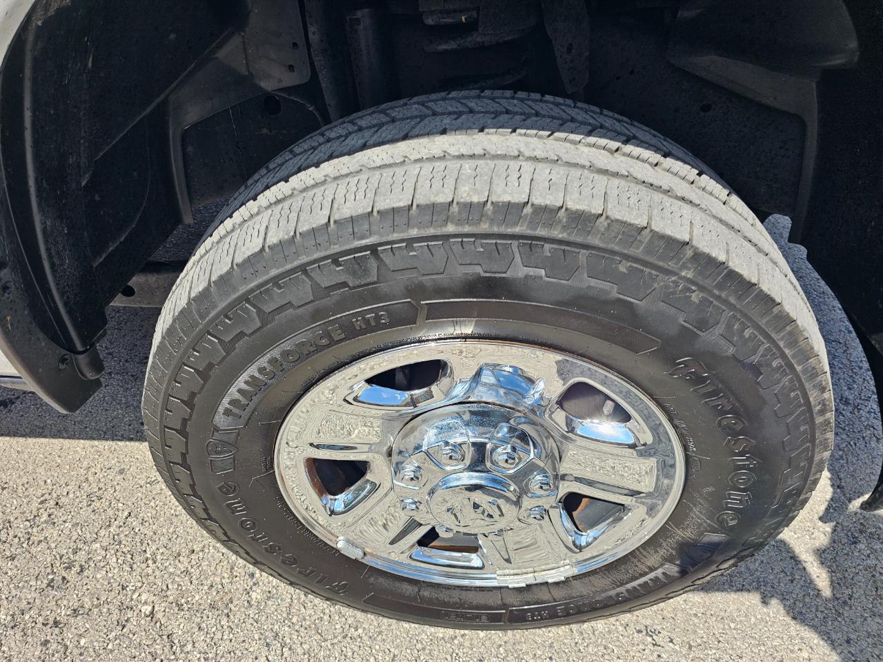 RAM 2500 Tradesman 4x4 Crew Cab 8' Box 2024