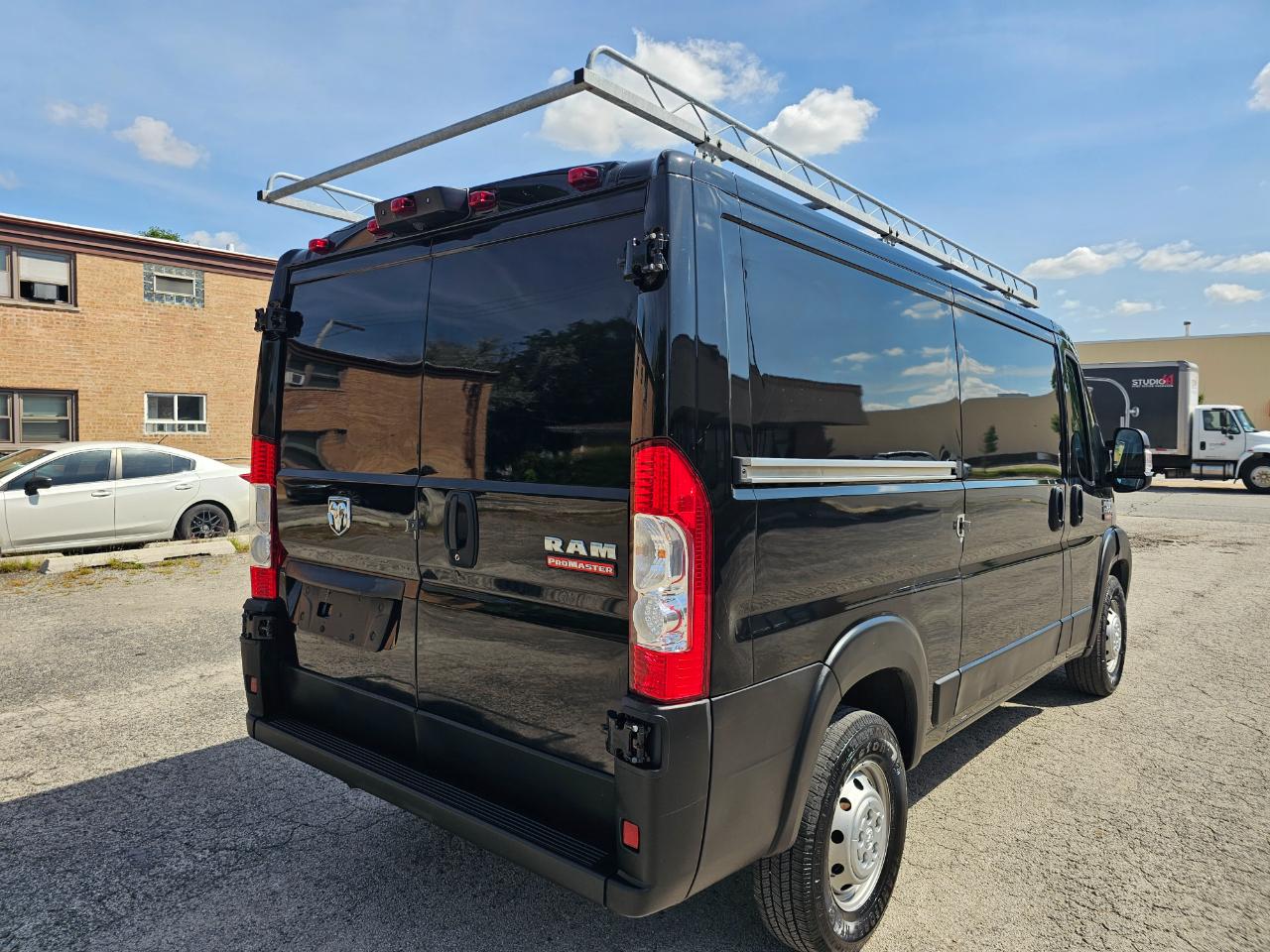 RAM ProMaster Cargo Van 1500 Low Roof 136" WB 2021