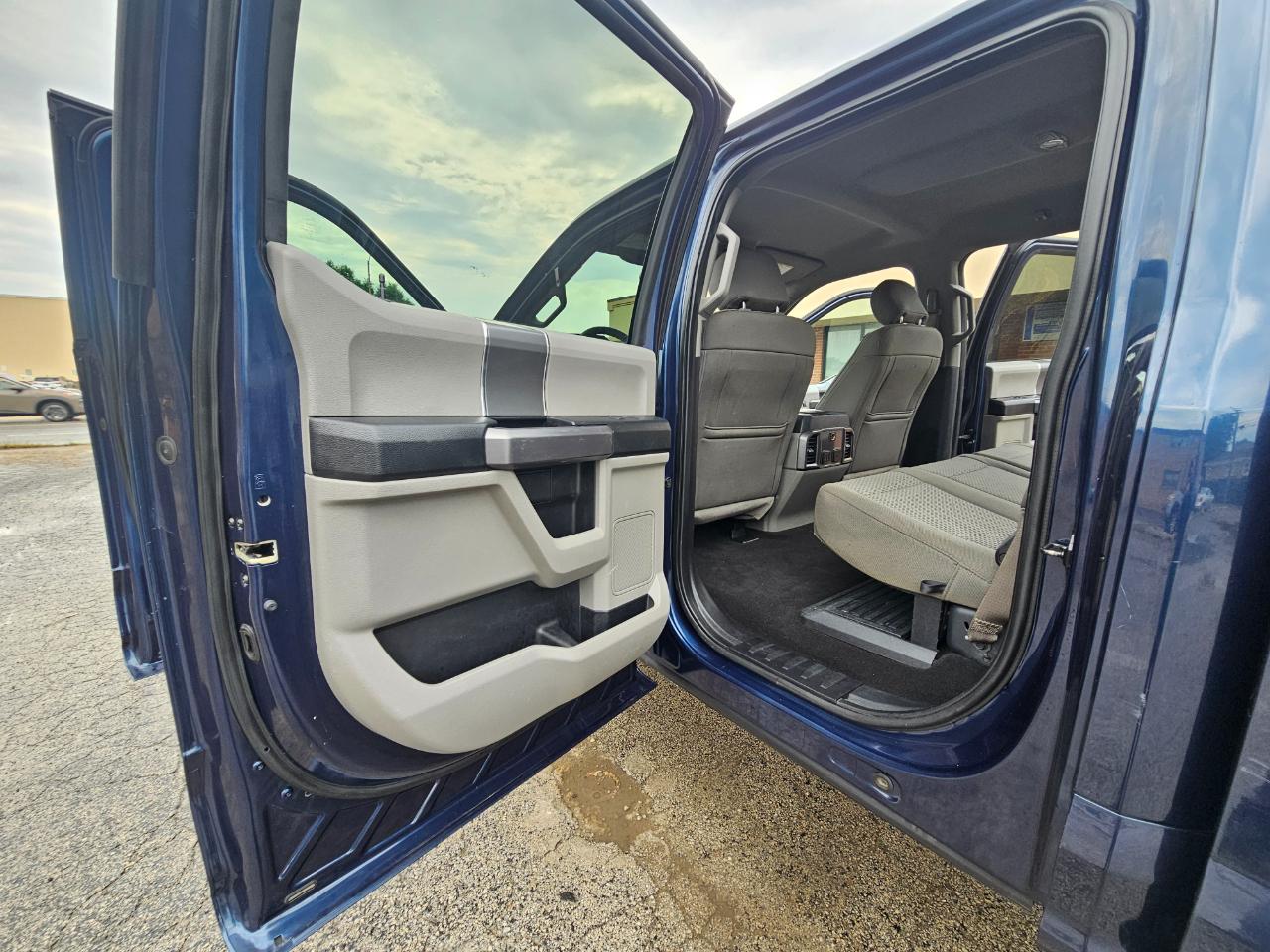 Ford Super Duty F-250 SRW XLT 4WD Crew Cab 8' Box 2019