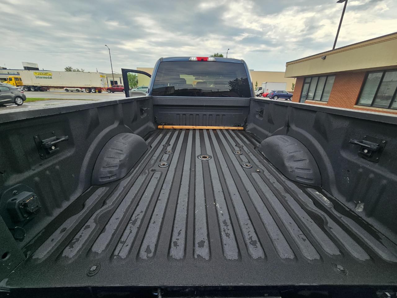 Ford Super Duty F-250 SRW XLT 4WD Crew Cab 8' Box 2019