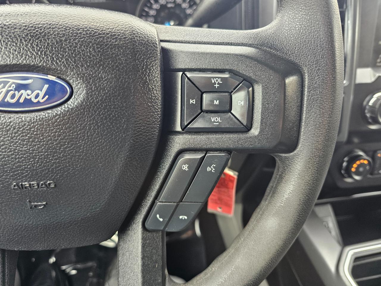 Ford Super Duty F-250 SRW XLT 4WD Crew Cab 8' Box 2019
