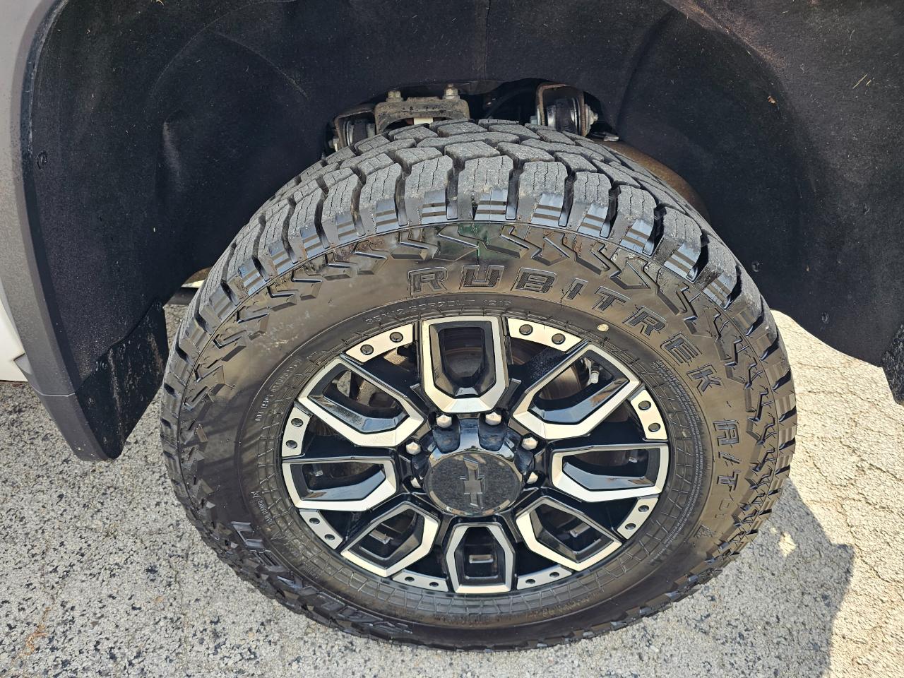 Chevrolet Silverado 3500HD 4WD Crew Cab 159" LTZ 2024