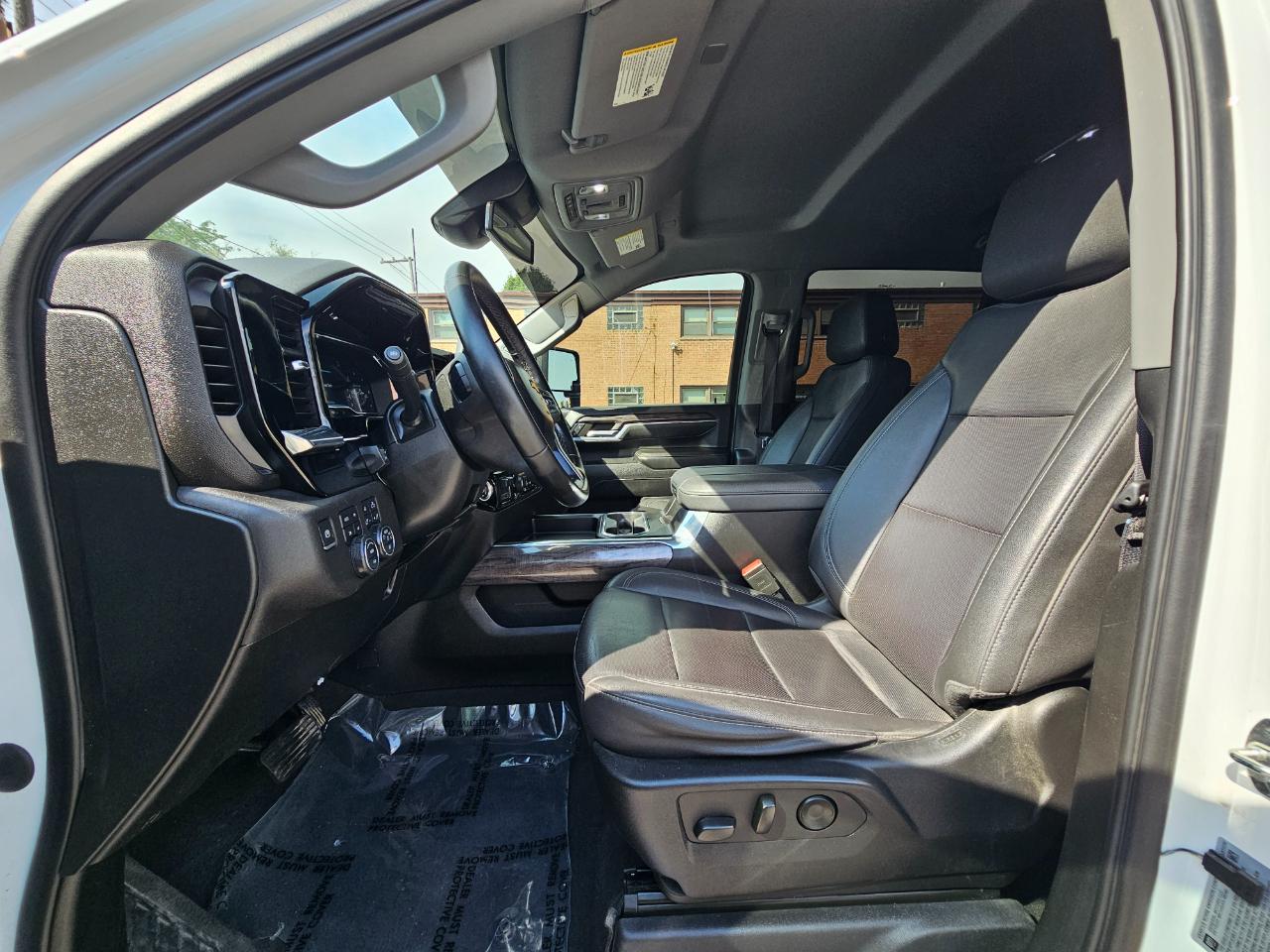 Chevrolet Silverado 3500HD 4WD Crew Cab 159" LTZ 2024