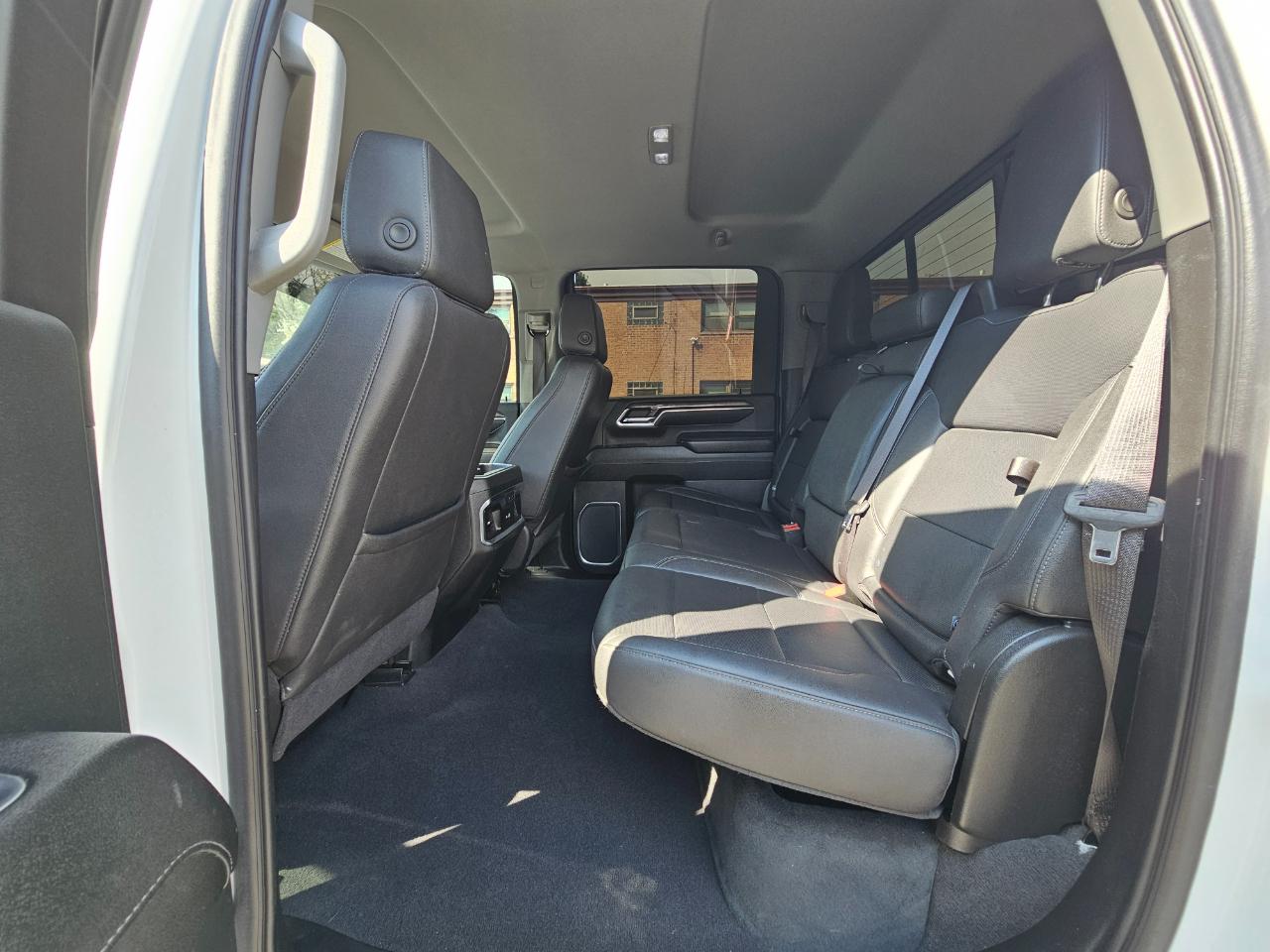 Chevrolet Silverado 3500HD 4WD Crew Cab 159" LTZ 2024