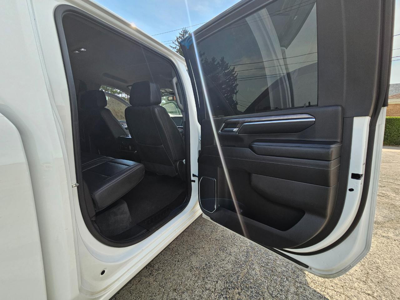 Chevrolet Silverado 3500HD 4WD Crew Cab 159" LTZ 2024