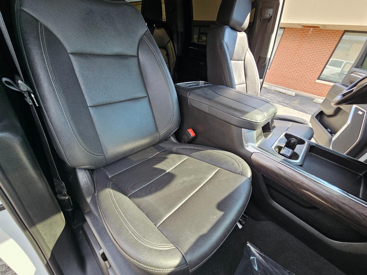 Chevrolet Silverado 3500HD 4WD Crew Cab 159" LTZ 2024