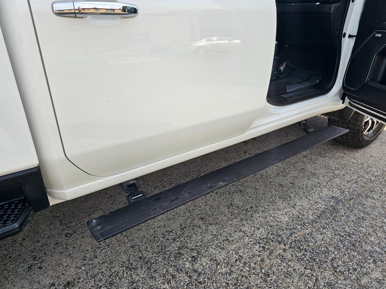 Chevrolet Silverado 3500HD 4WD Crew Cab 159" LTZ 2024