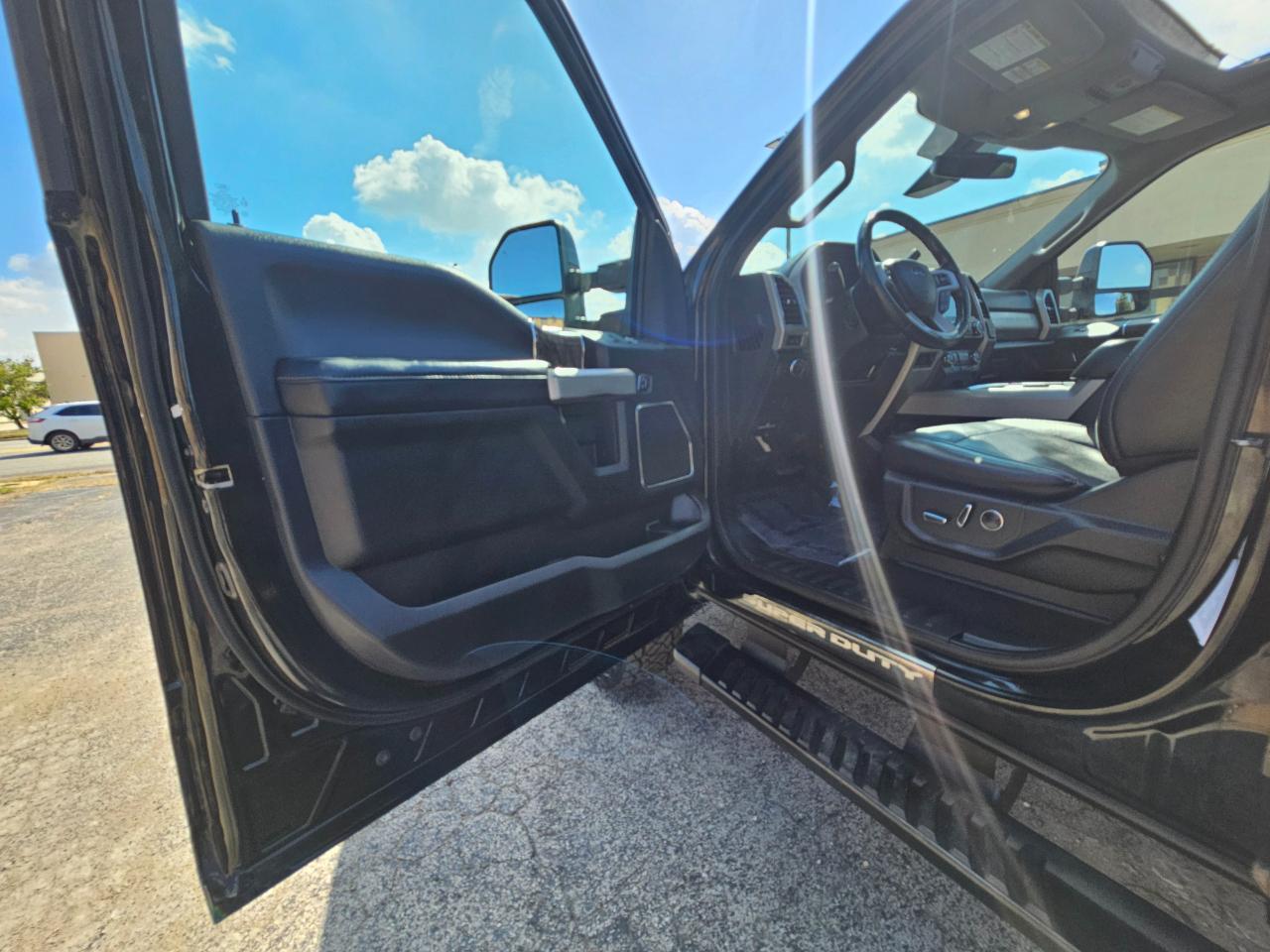 Ford Super Duty F-250 SRW Limited 4WD Crew Cab 6.75' Box 2019