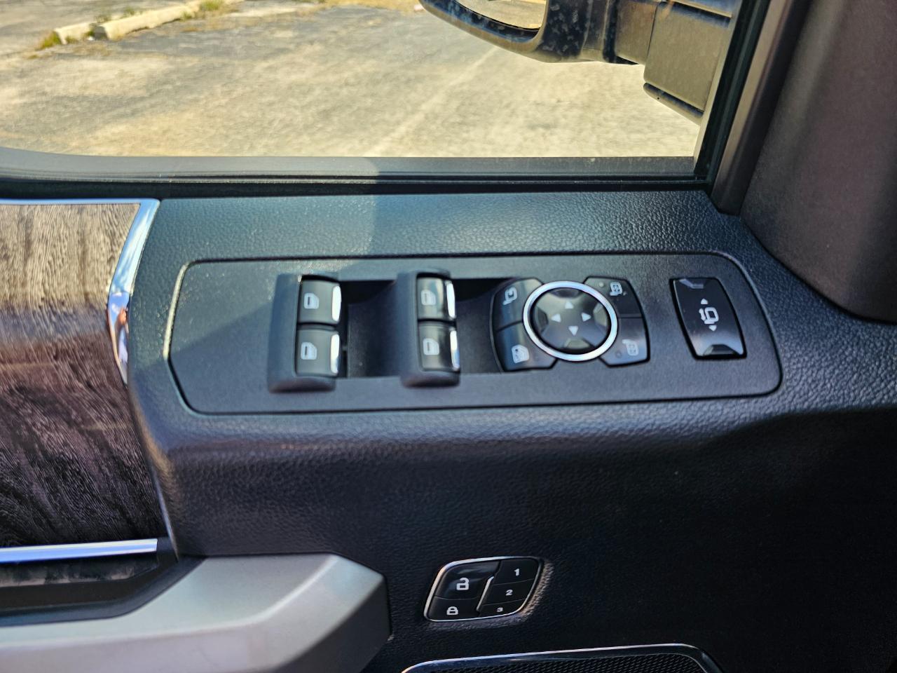 Ford Super Duty F-250 SRW Limited 4WD Crew Cab 6.75' Box 2019