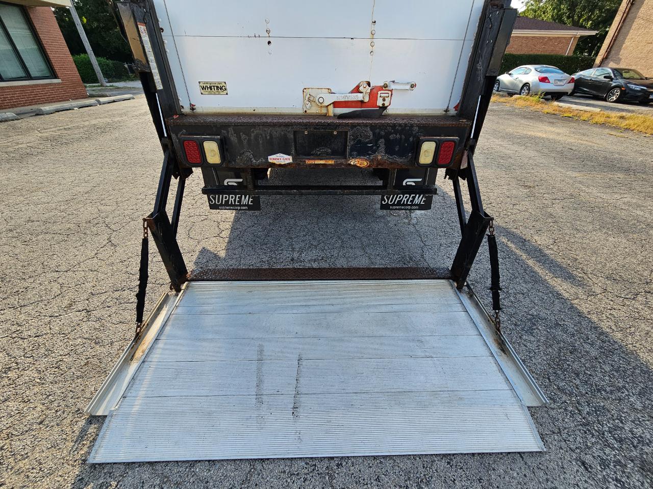 Chevrolet Express Commercial Cutaway 3500 Van 139" 2021