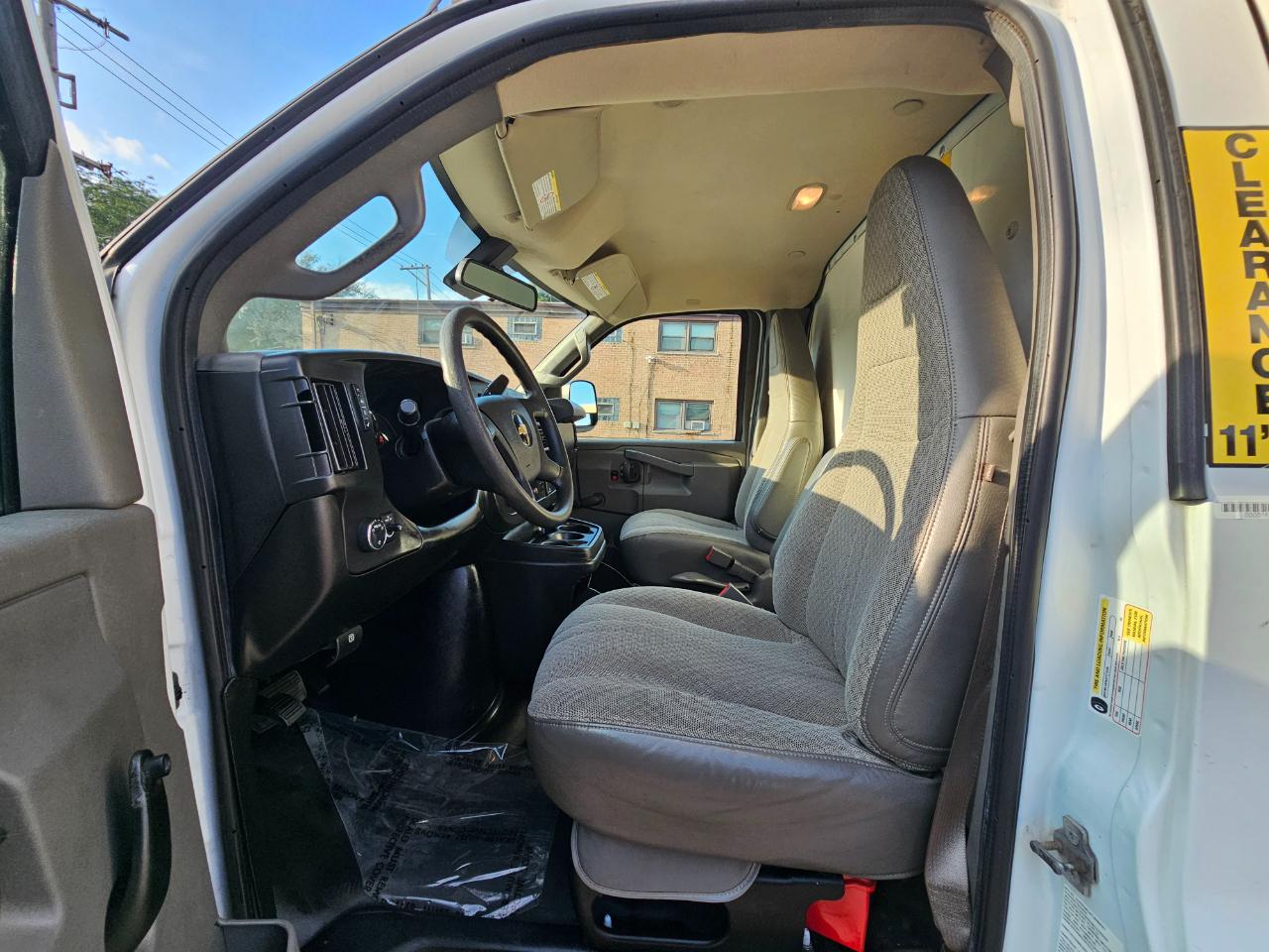 Chevrolet Express Commercial Cutaway 3500 Van 139" 2021