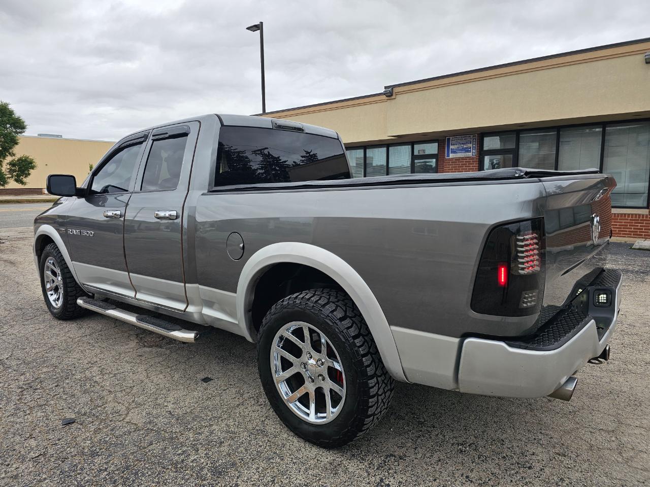 RAM 1500 2WD Quad Cab 140.5" Express 2012
