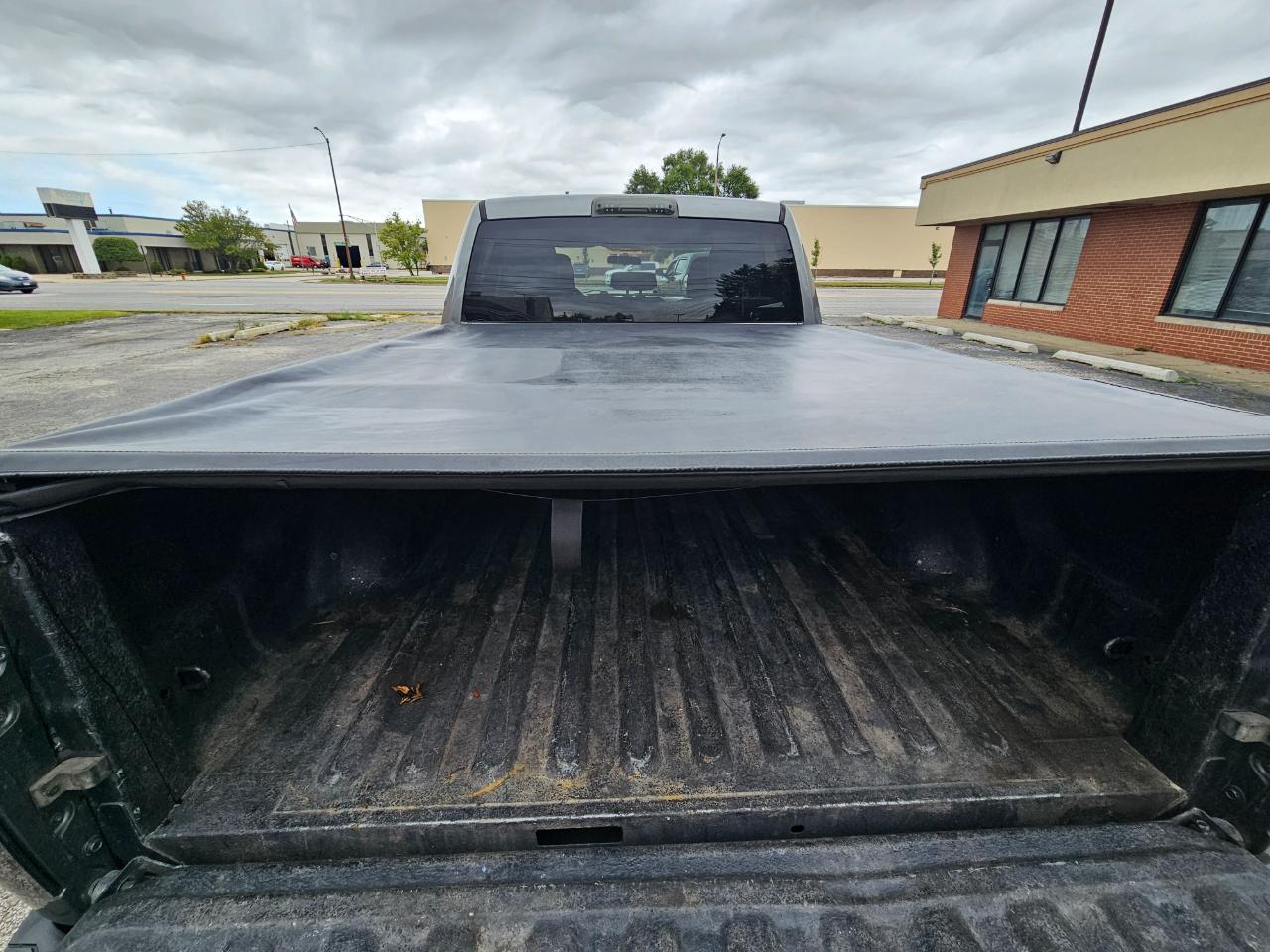 RAM 1500 2WD Quad Cab 140.5" Express 2012