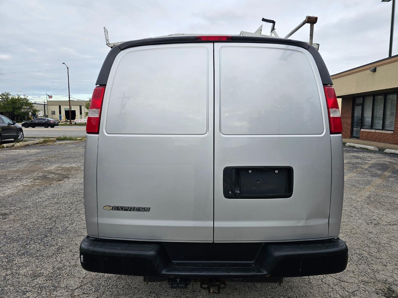 Chevrolet Express Cargo Van RWD 2500 155" 2021