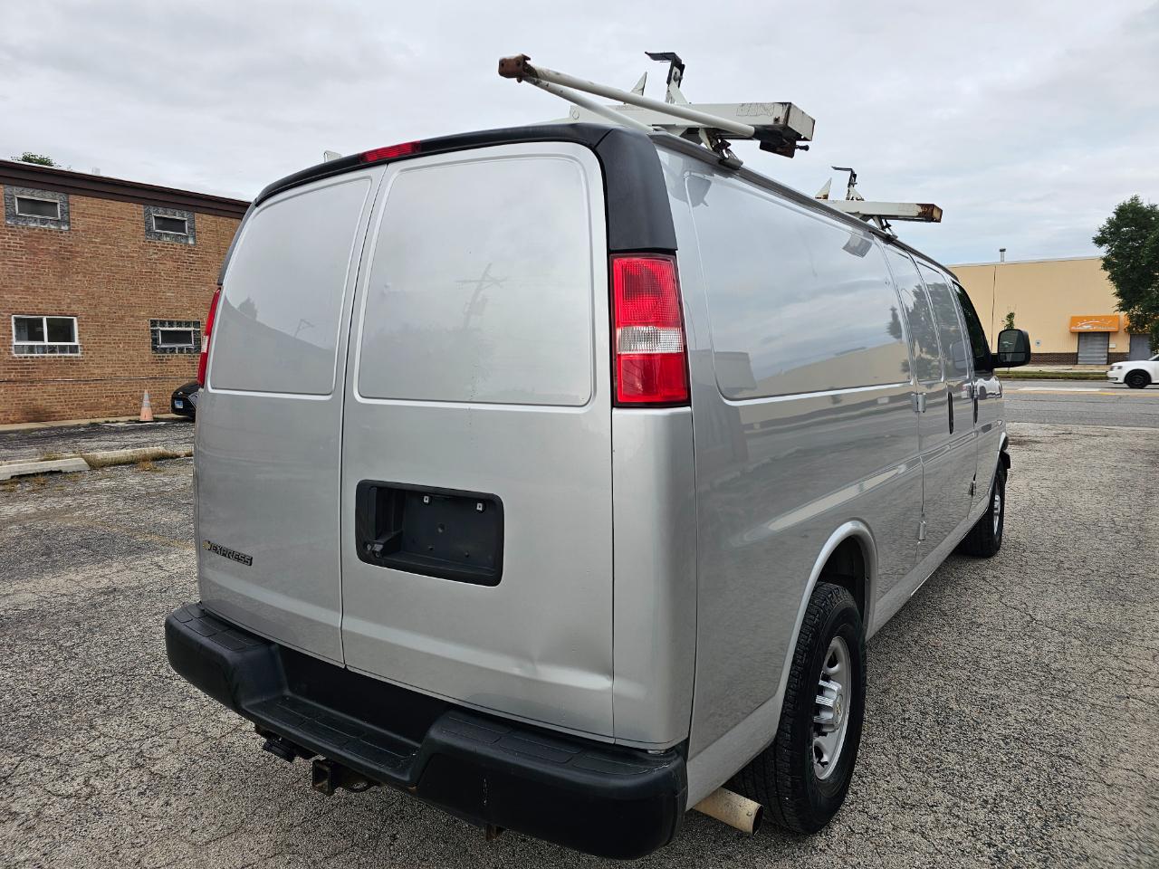 Chevrolet Express Cargo Van RWD 2500 155" 2021