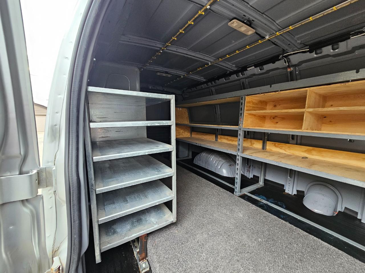 Chevrolet Express Cargo Van RWD 2500 155" 2021
