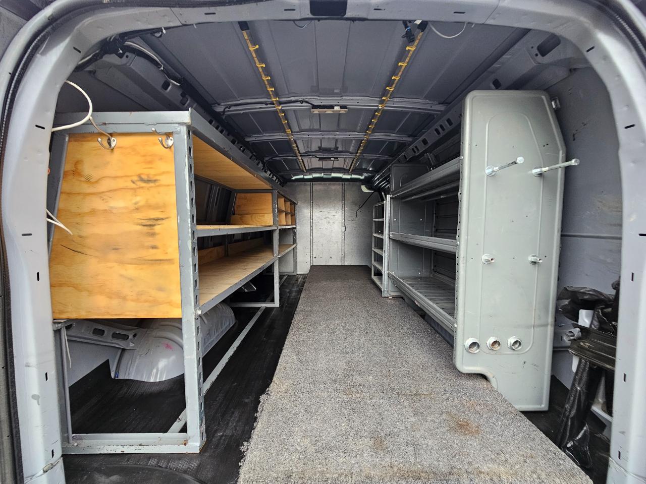 Chevrolet Express Cargo Van RWD 2500 155" 2021