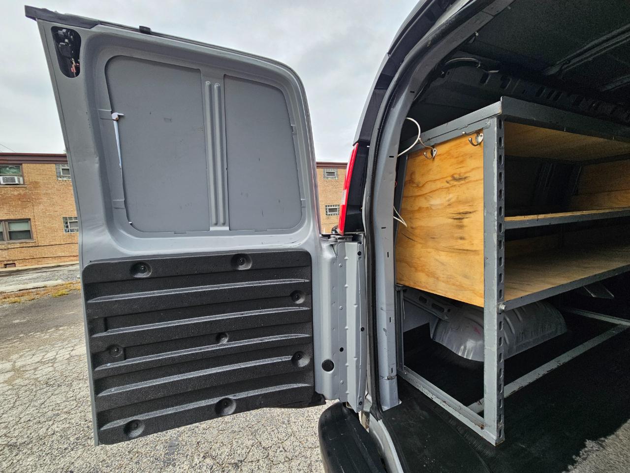 Chevrolet Express Cargo Van RWD 2500 155" 2021