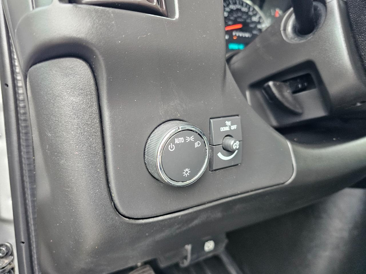 Chevrolet Express Cargo Van RWD 2500 155" 2021