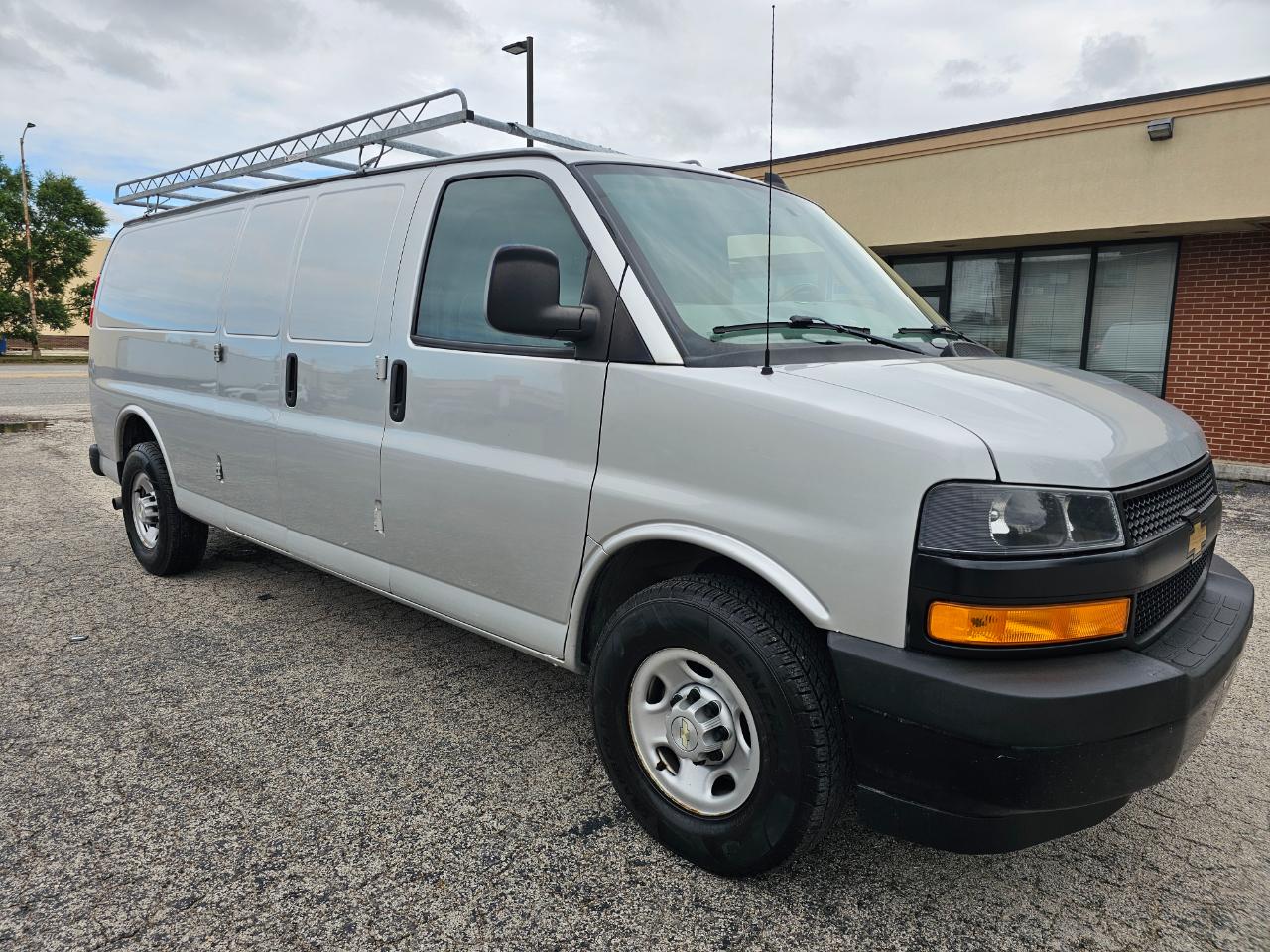 Chevrolet Express Cargo Van RWD 2500 155" 2021