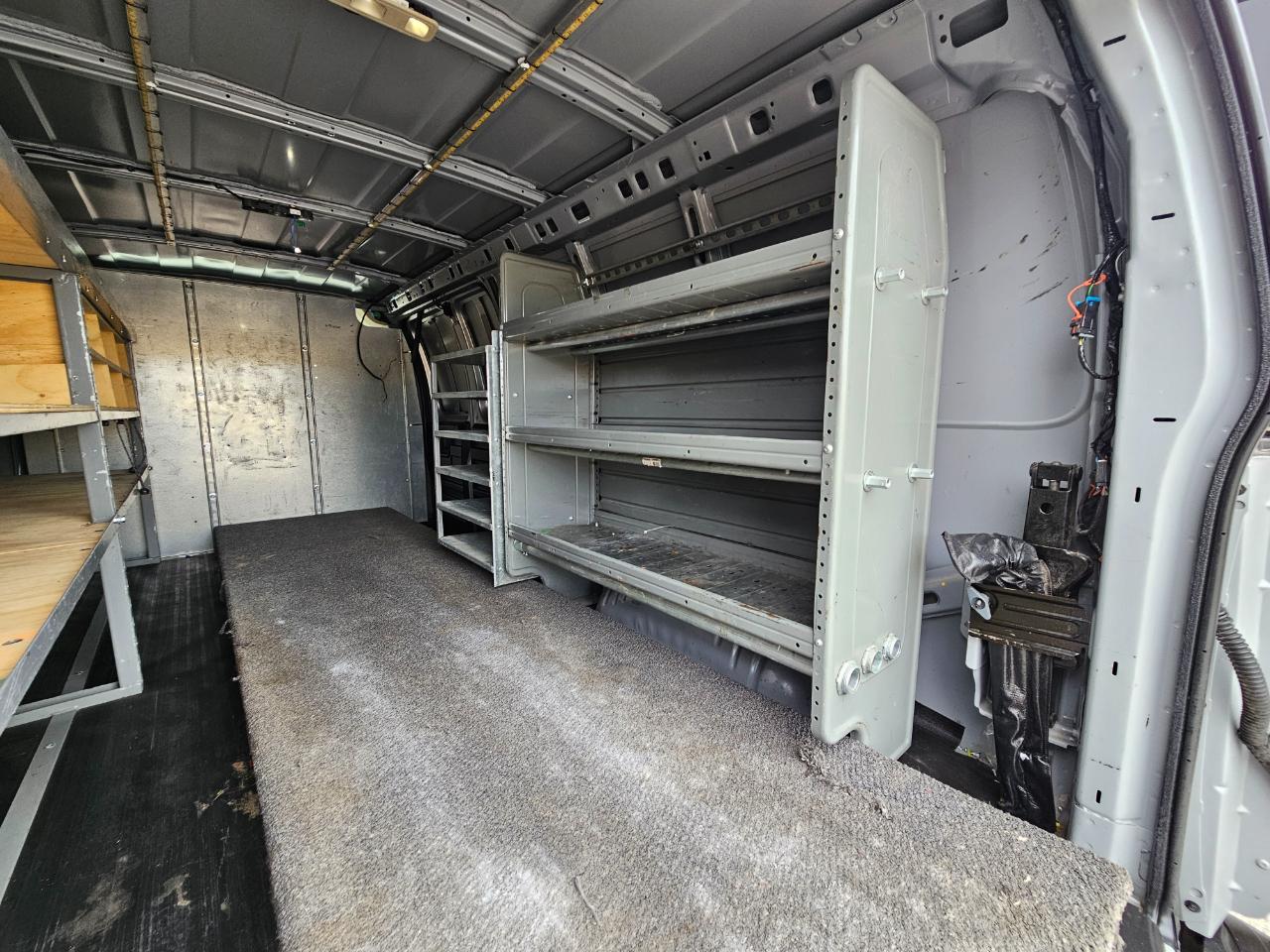 Chevrolet Express Cargo Van RWD 2500 155" 2021