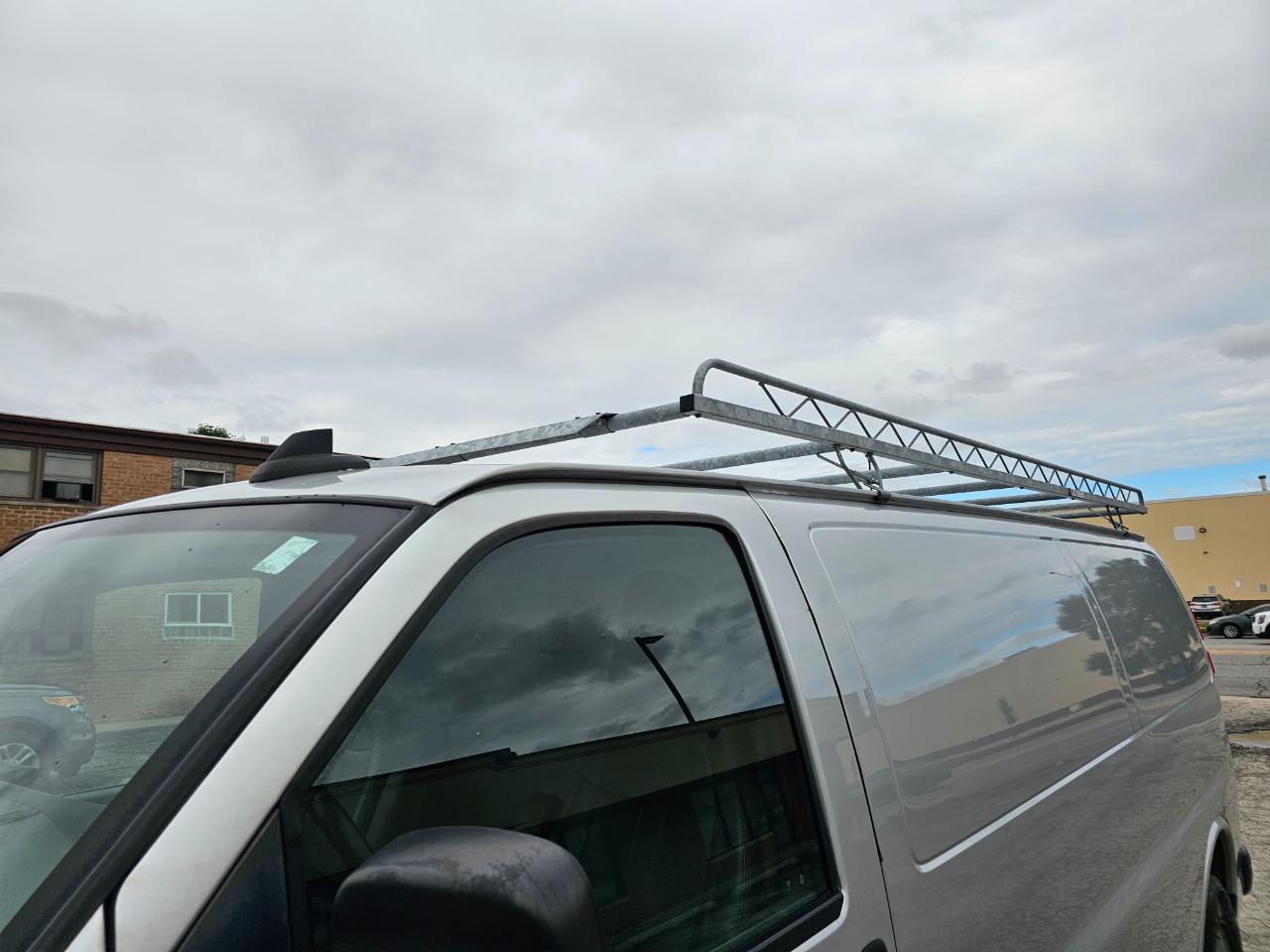 Chevrolet Express Cargo Van RWD 2500 155" 2021