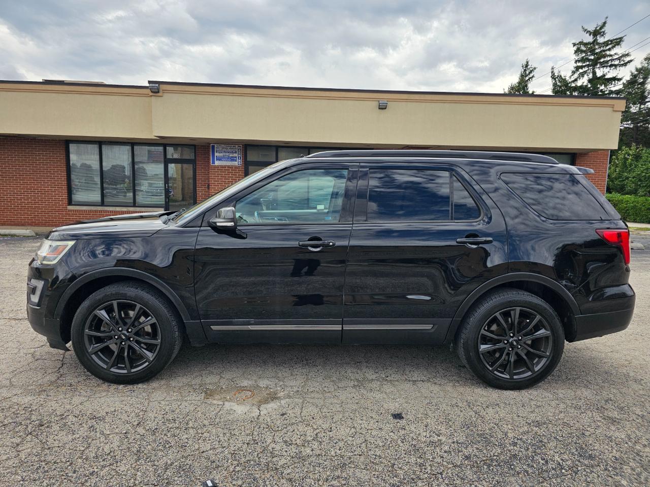 Ford Explorer XLT 4WD 2017