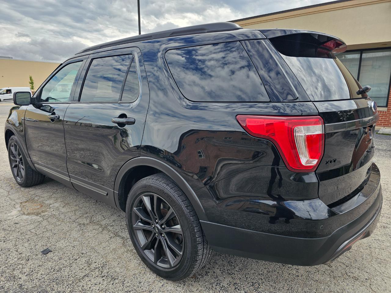 Ford Explorer XLT 4WD 2017