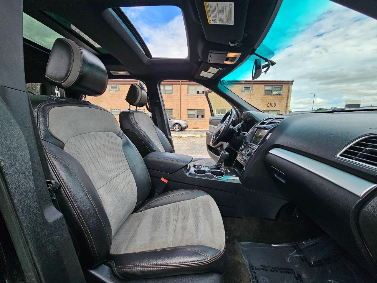 Ford Explorer XLT 4WD 2017