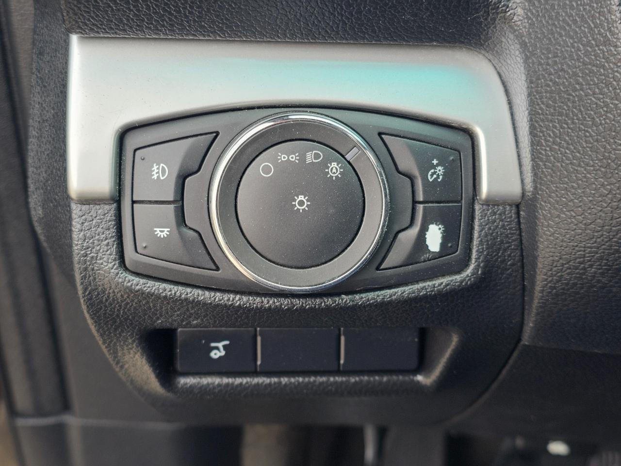 Ford Explorer XLT 4WD 2017