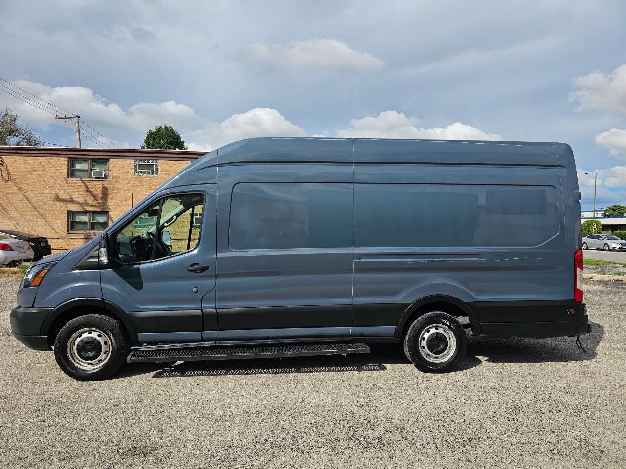 Ford Transit Van T-250 148" EL Hi Rf 9000 GVWR Sliding RH Dr 2019