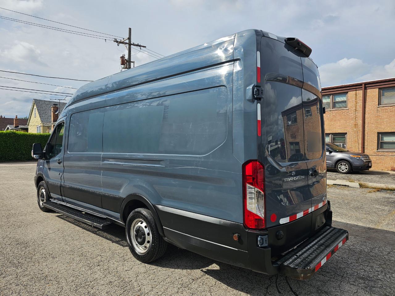 Ford Transit Van T-250 148" EL Hi Rf 9000 GVWR Sliding RH Dr 2019