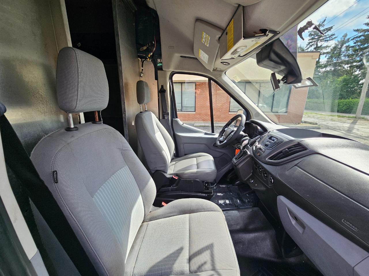 Ford Transit Van T-250 148" EL Hi Rf 9000 GVWR Sliding RH Dr 2019