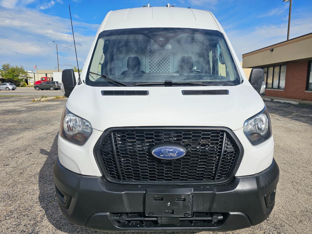 Ford Transit Cargo Van T-250 148" EL Hi Rf 9070 GVWR RWD 2021