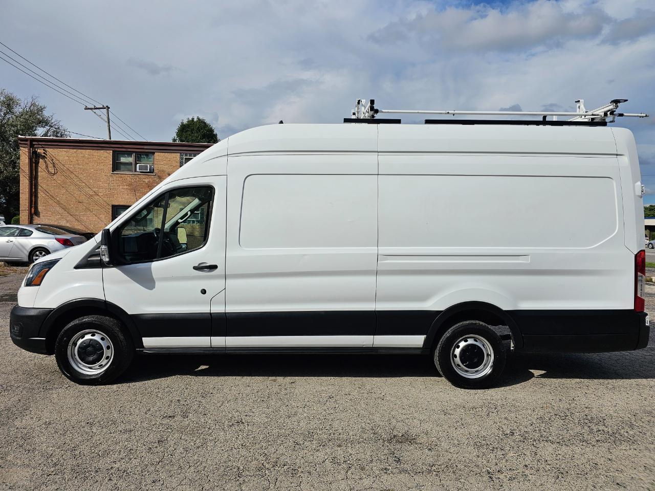 Ford Transit Cargo Van T-250 148" EL Hi Rf 9070 GVWR RWD 2021