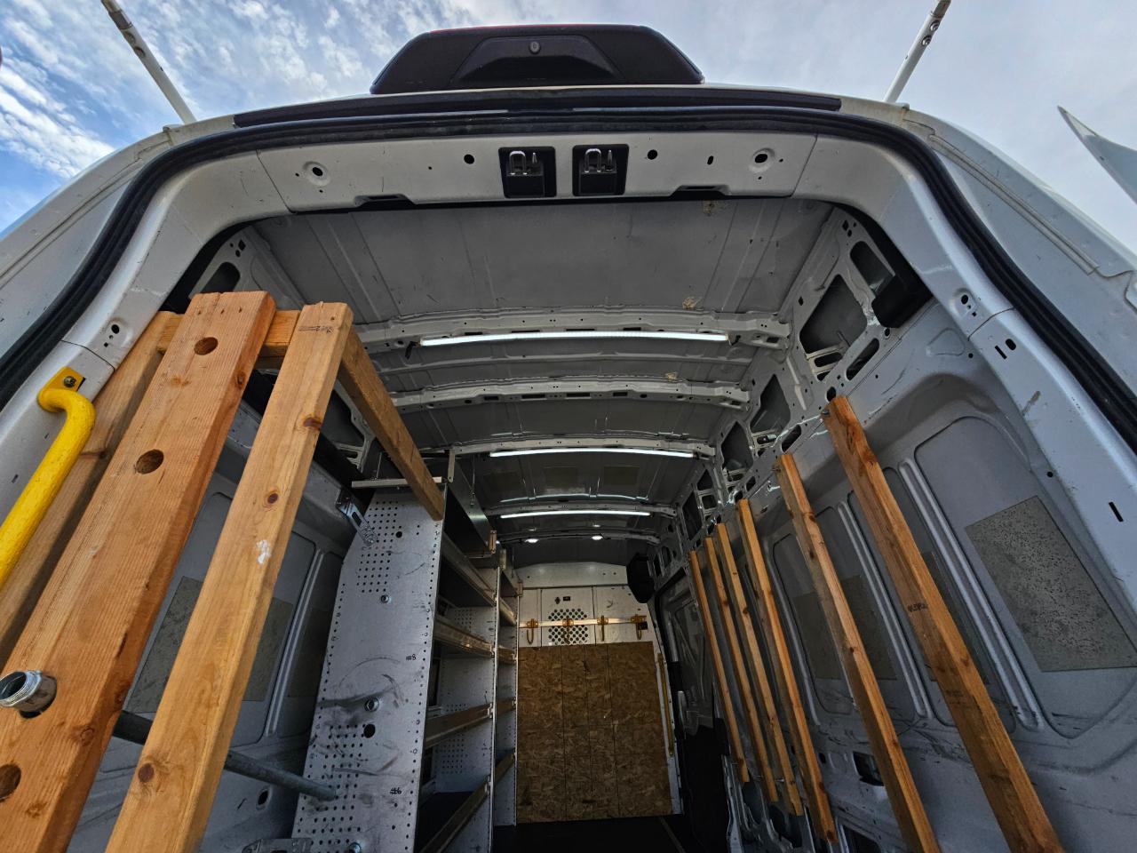 Ford Transit Cargo Van T-250 148" EL Hi Rf 9070 GVWR RWD 2021