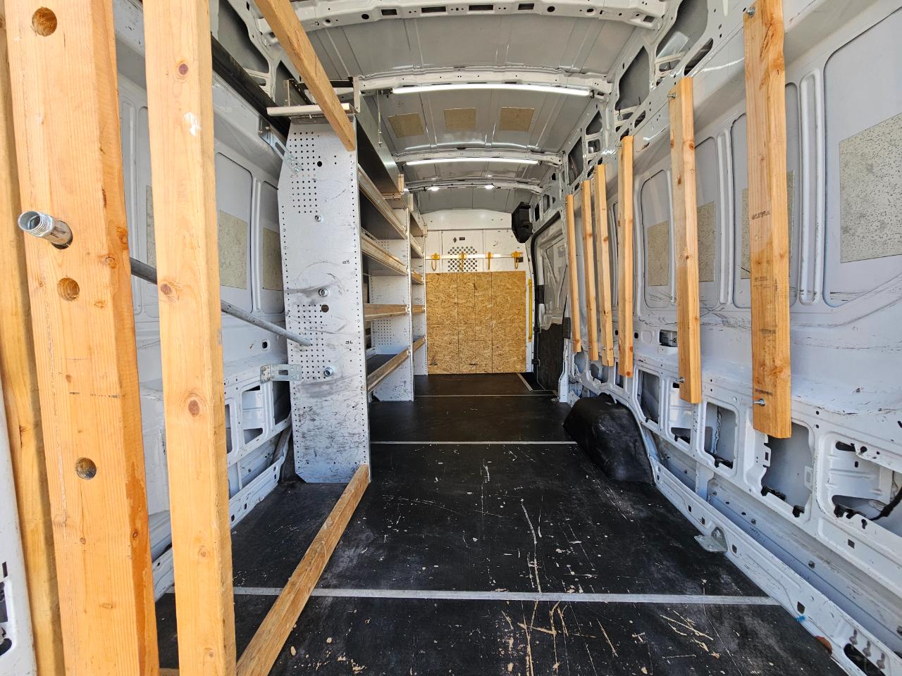 Ford Transit Cargo Van T-250 148" EL Hi Rf 9070 GVWR RWD 2021