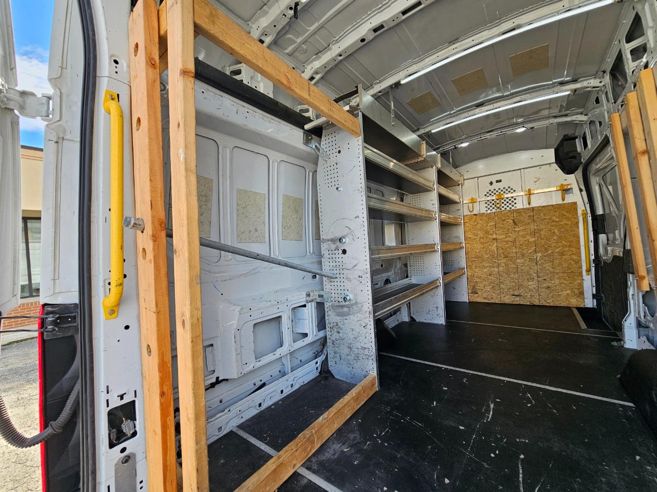 Ford Transit Cargo Van T-250 148" EL Hi Rf 9070 GVWR RWD 2021