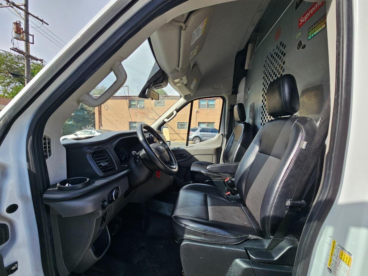 Ford Transit Cargo Van T-250 148" EL Hi Rf 9070 GVWR RWD 2021