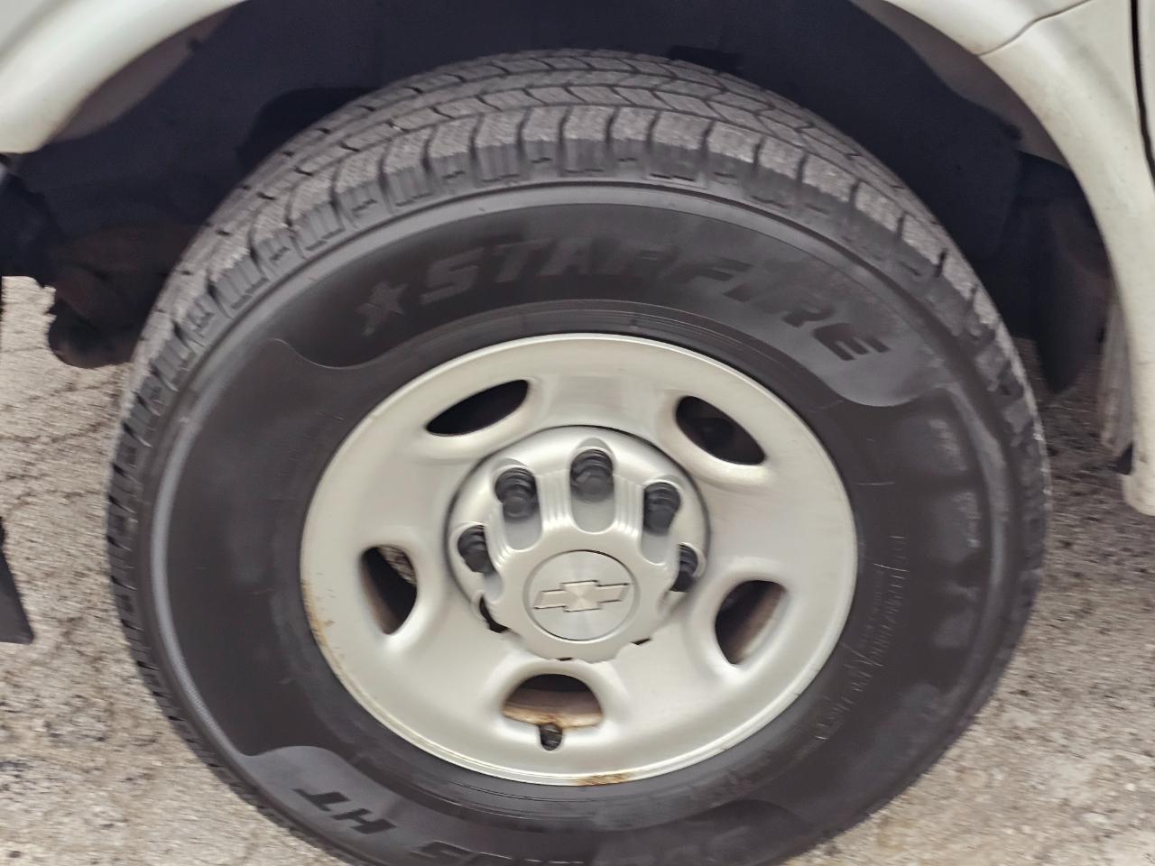 Chevrolet Express Cargo Van RWD 2500 135" 2019