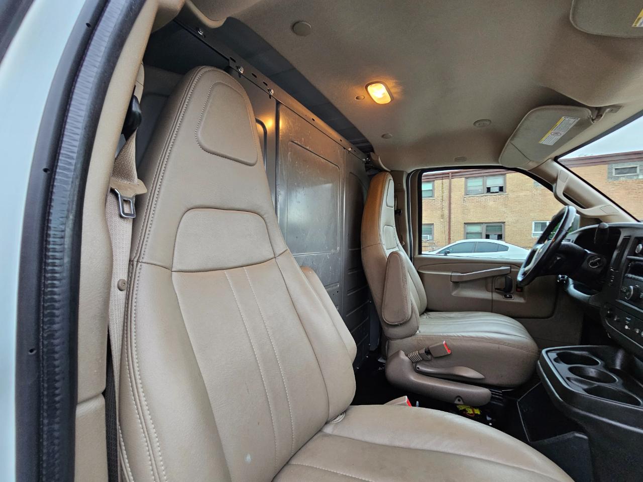 Chevrolet Express Cargo Van RWD 2500 135" 2019