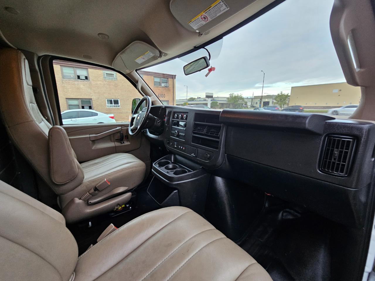 Chevrolet Express Cargo Van RWD 2500 135" 2019