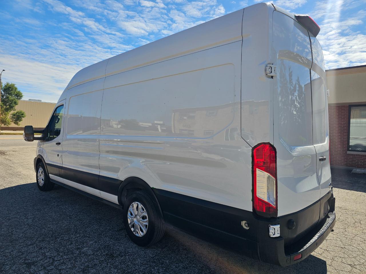 Ford Transit Cargo Van T-350 148" EL Hi Rf 9500 GVWR RWD 2021