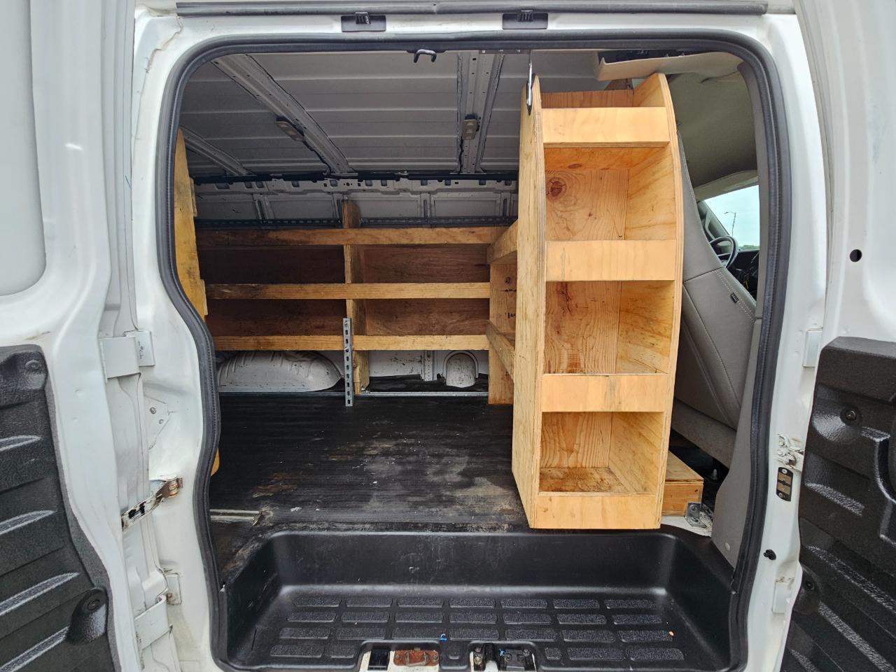 Chevrolet Express Cargo Van RWD 2500 135" 2021