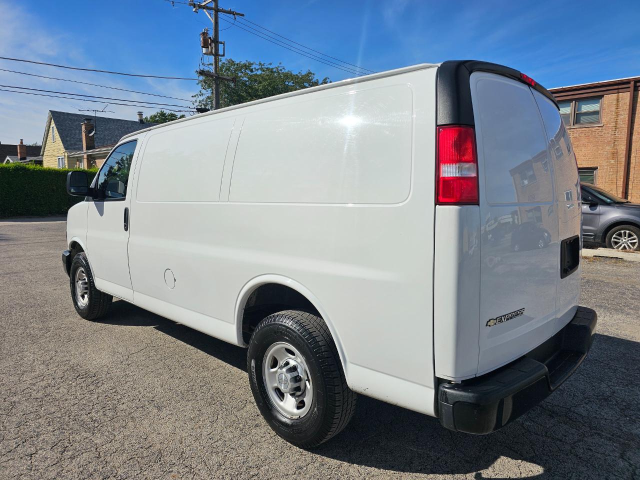 Chevrolet Express Cargo Van RWD 2500 135" 2019