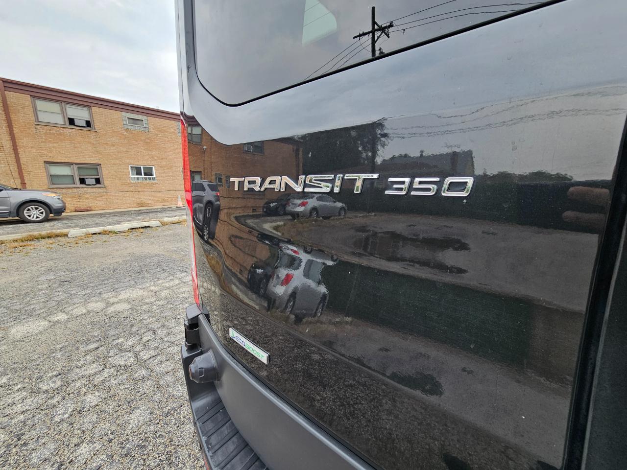 Ford Transit Wagon T-350 148" Med Roof XLT Sliding RH Dr 2015