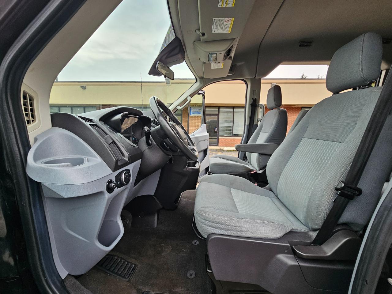 Ford Transit Wagon T-350 148" Med Roof XLT Sliding RH Dr 2015