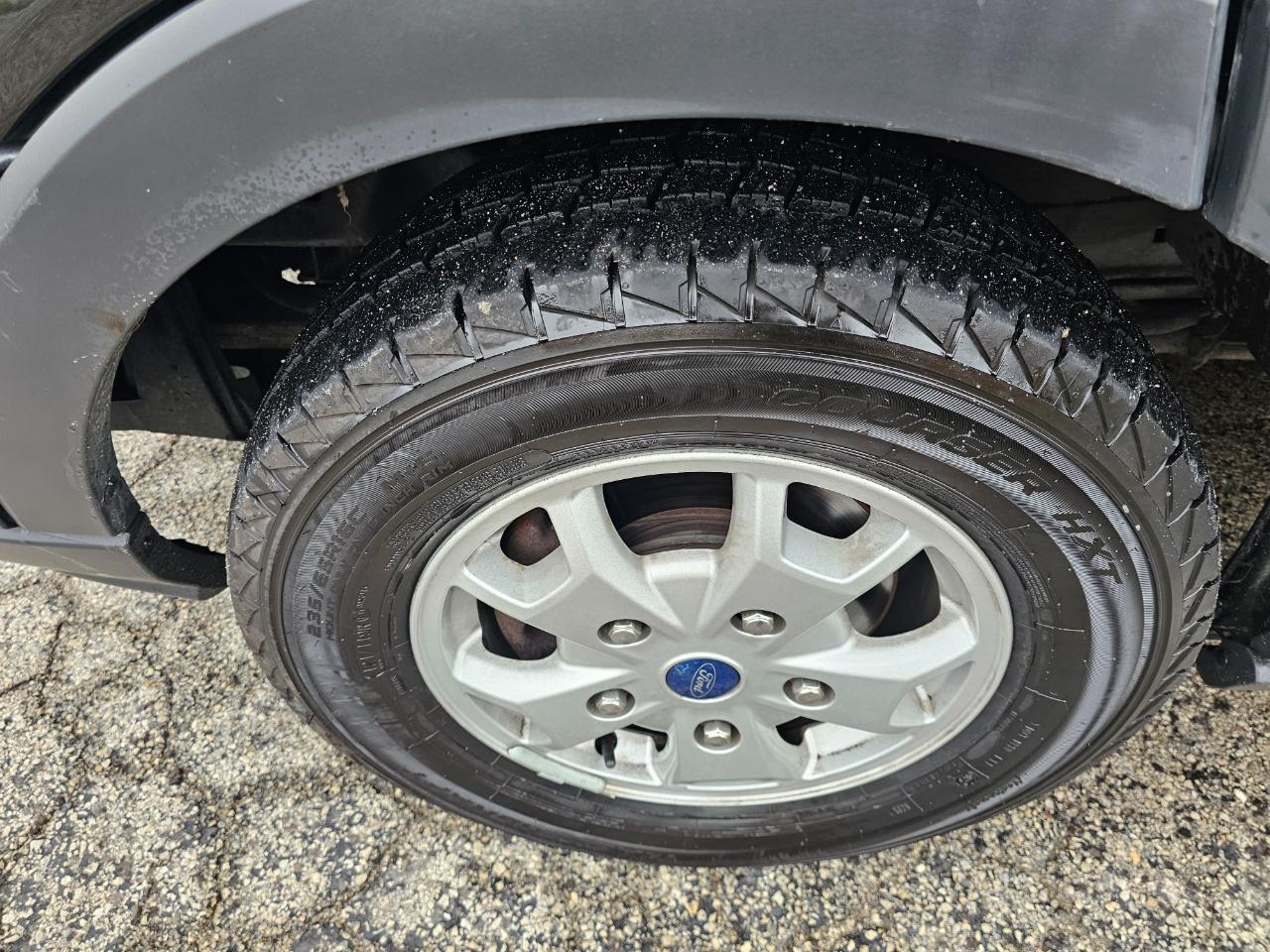 Ford Transit Wagon T-350 148" Med Roof XLT Sliding RH Dr 2015