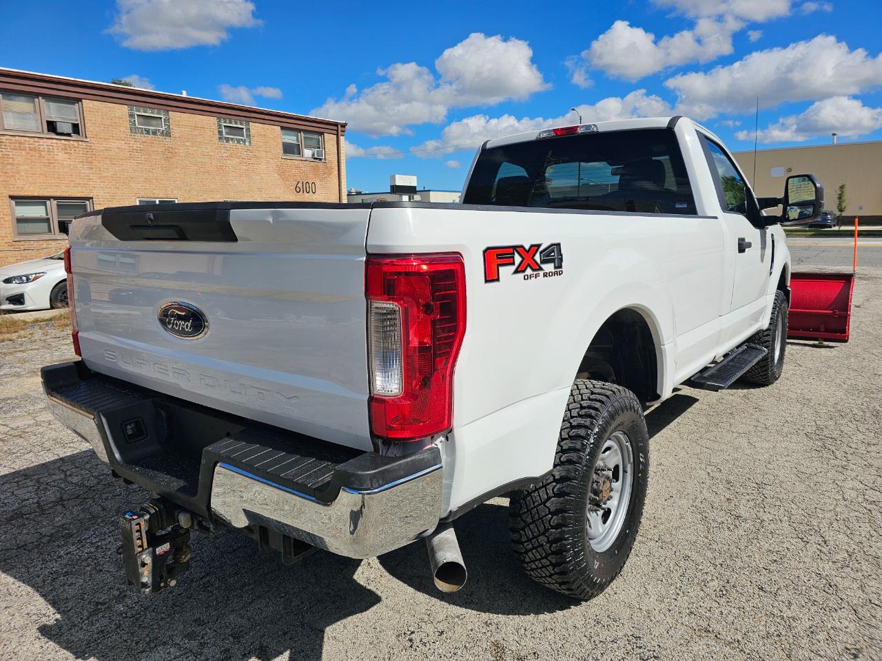 Ford Super Duty F-250 SRW XLT 4WD Reg Cab 8' Box 2019